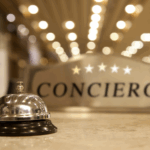 Service de conciergerie en location courte durée : guide complet 2025